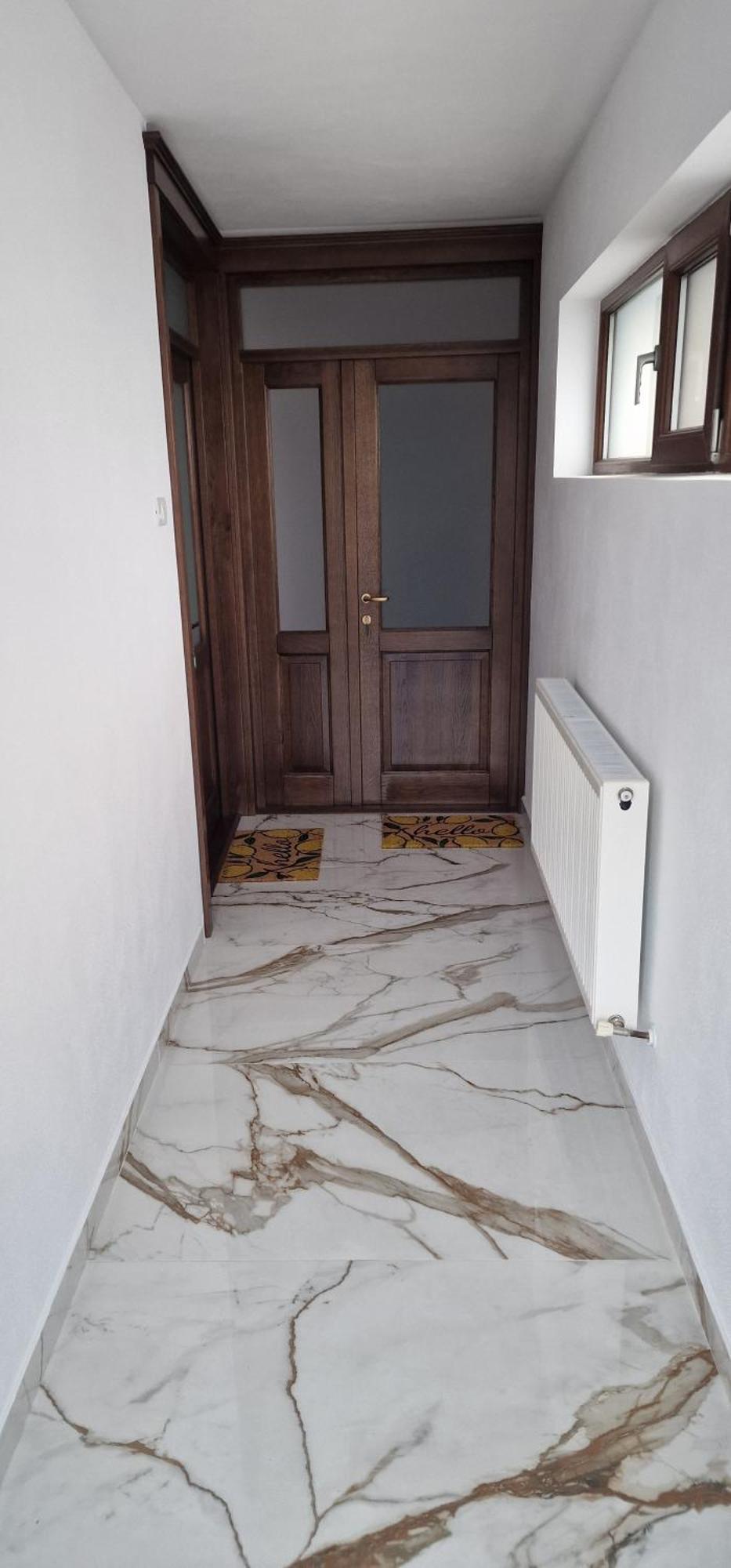 Apartamente Dragasani Apartment